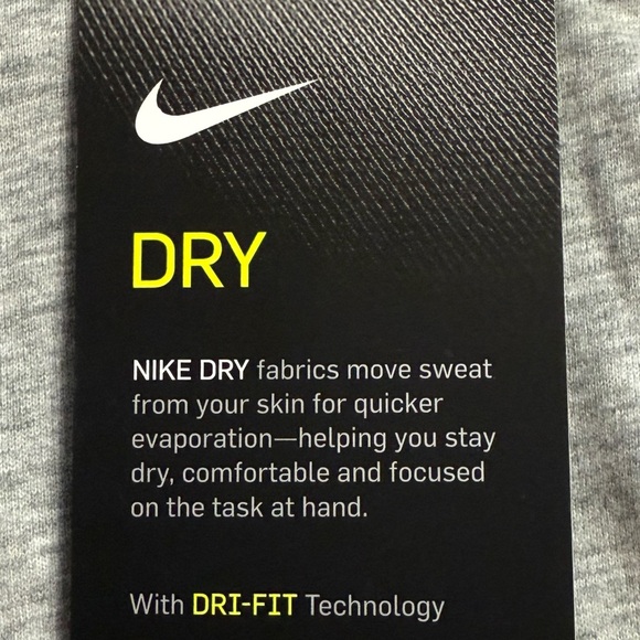 Nike Dri-Fit Women’s V-Neck Tee Shirt Gray Size M Super Soft NWT - Picture 7 of 9